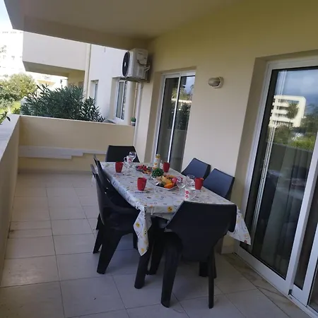 Apartament Garden And Pool Vilamarachique