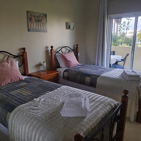 Apartament Garden And Pool Vilamarachique *