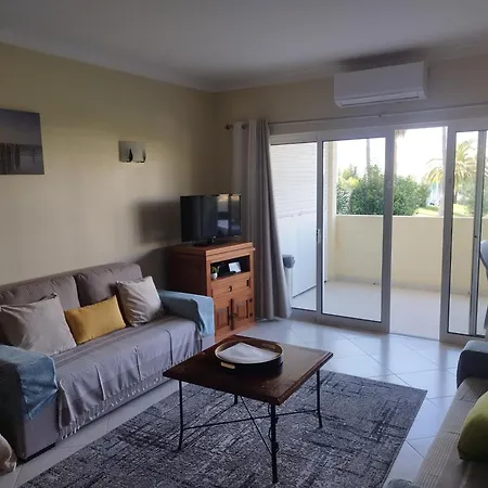 Apartament Garden And Pool Vilamarachique *